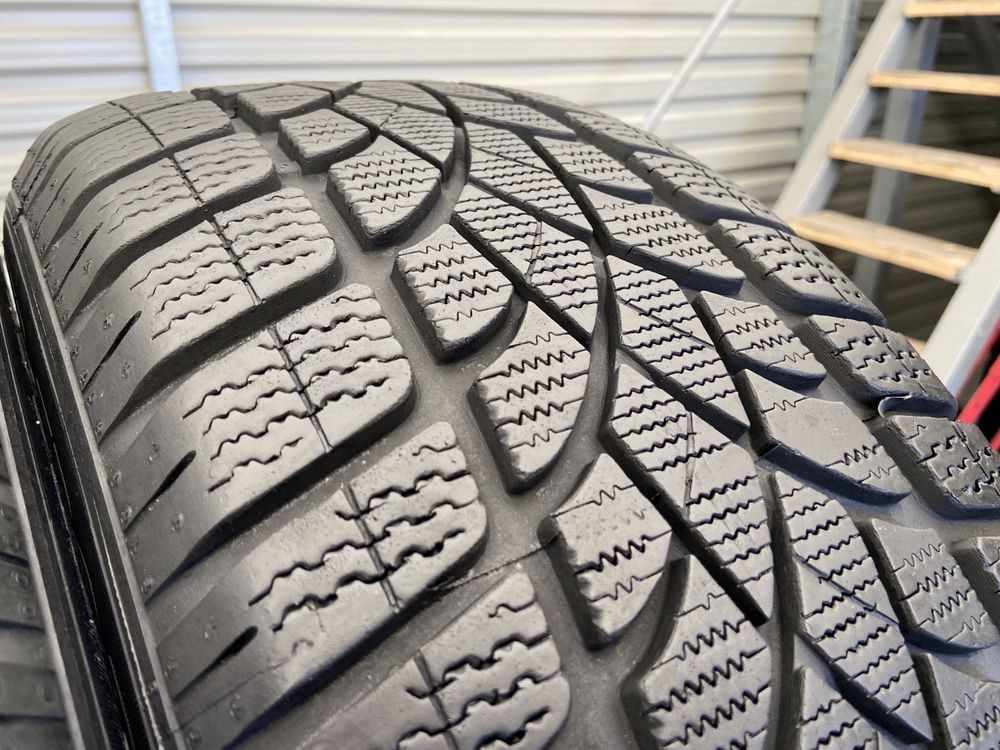2szt zimowe 225/55r17 Dunlop 8mm 2017r bdb stan RUNFLAT Z246 gw