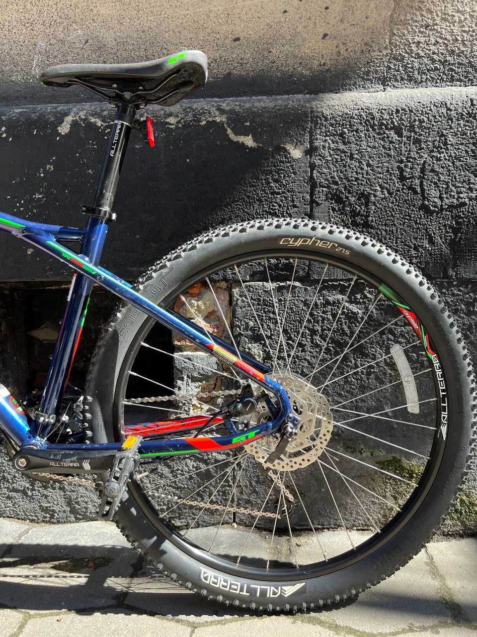 Велосипед GT Avalanch Comp 27.5 navy blue, розмір M, гарний стан