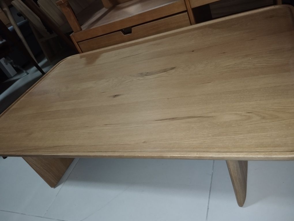 Mesa de centro em carvalho
