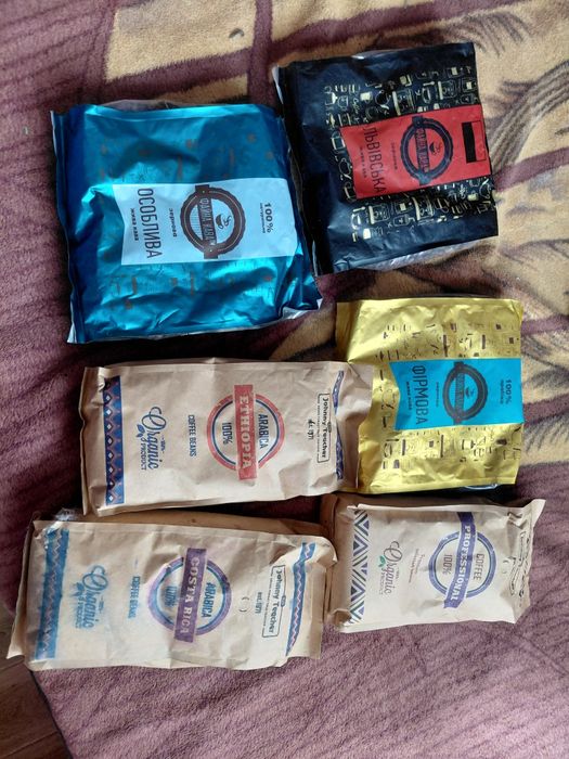 СМАЧНА  кава в зернах