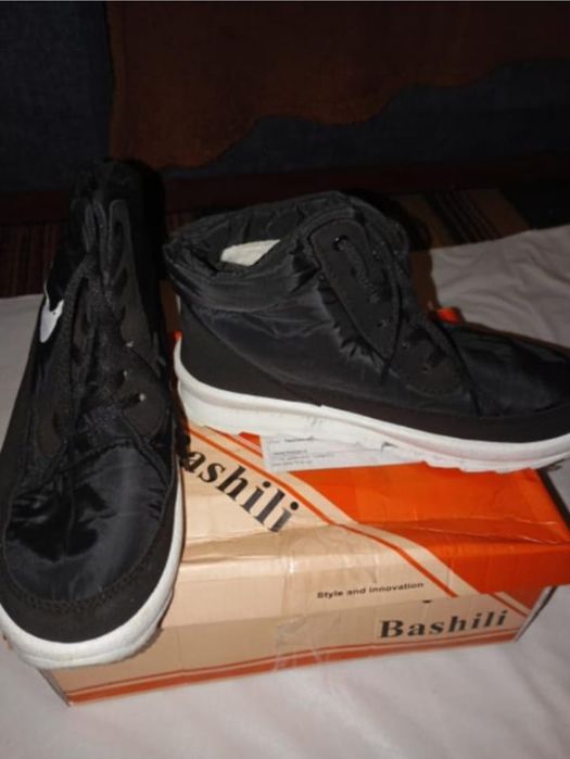 Ботінки жіночі зимові