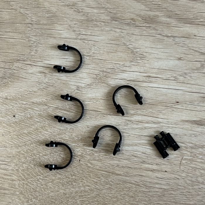 sluchawki i lotnetka cobi