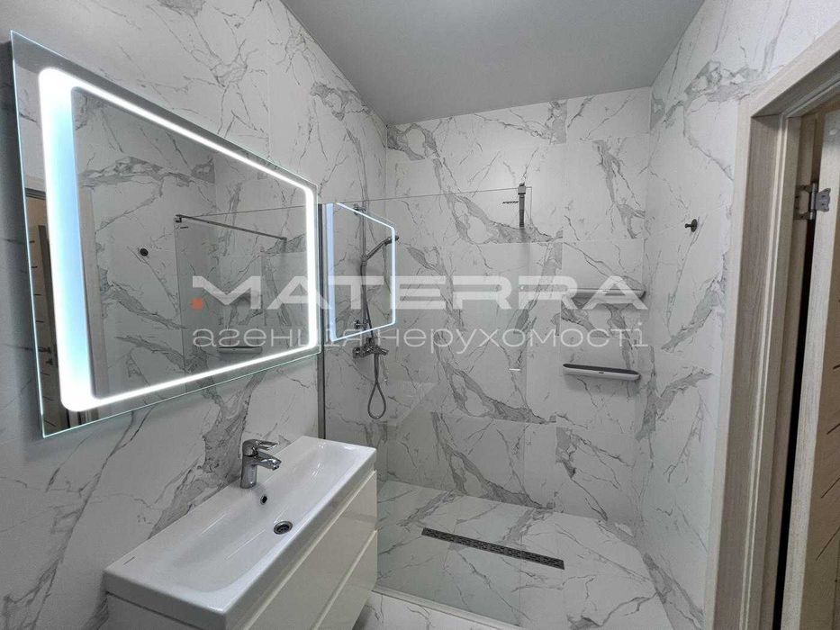 Гатне продаж таунхауса 180м2 з ремонтом і меблями бомбосховище