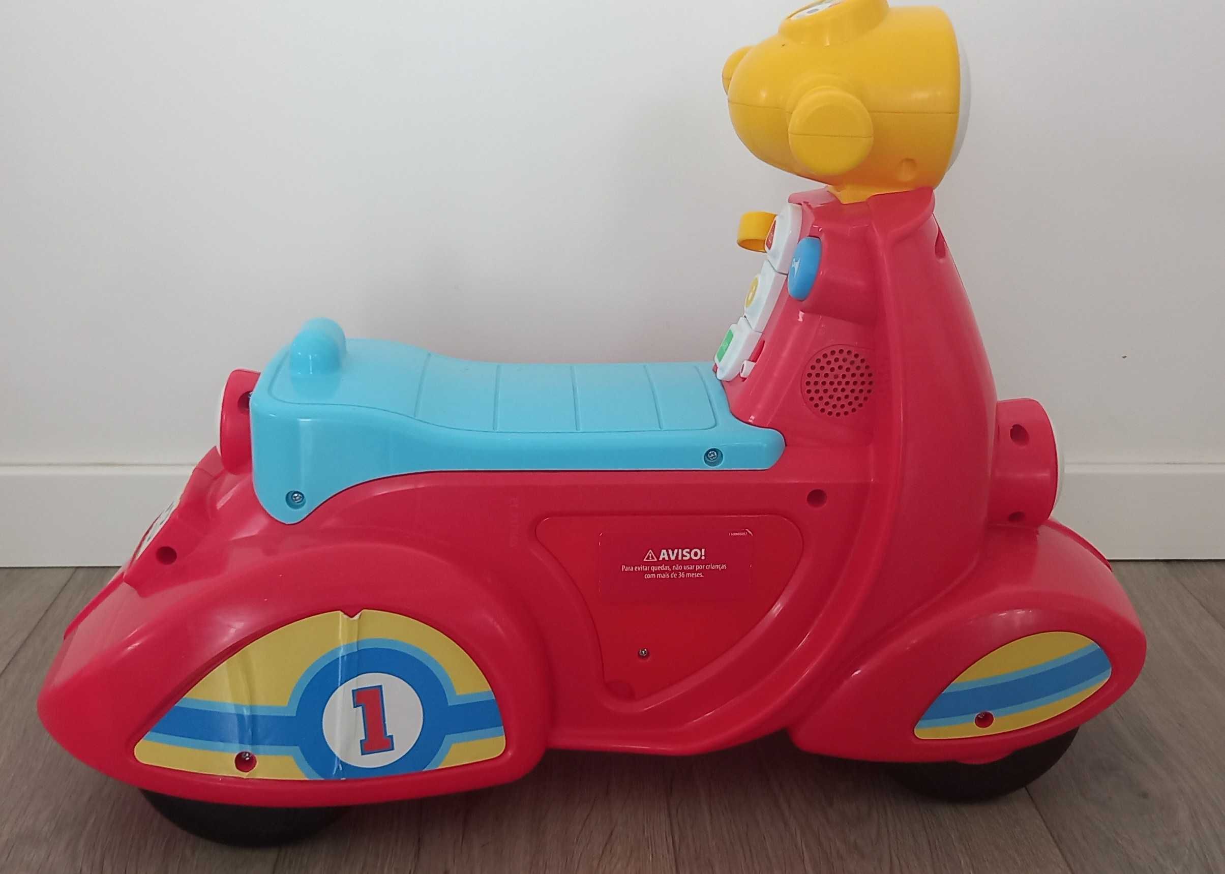 Andador-Mota da Fisher Price com som