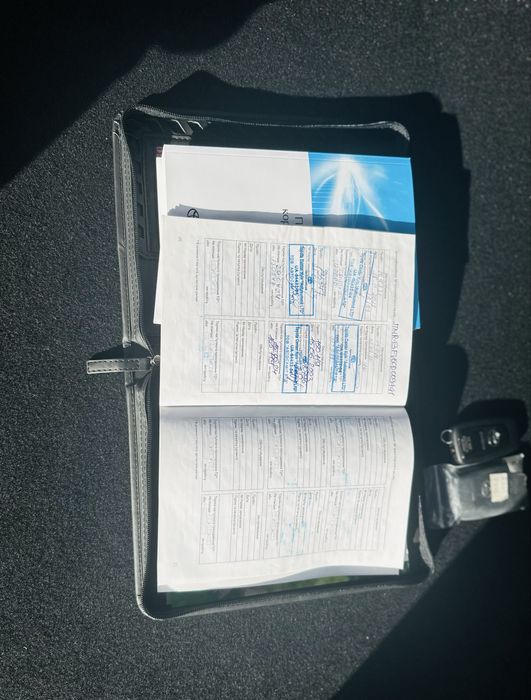 Офіційний ціленький Toyota Rav 4