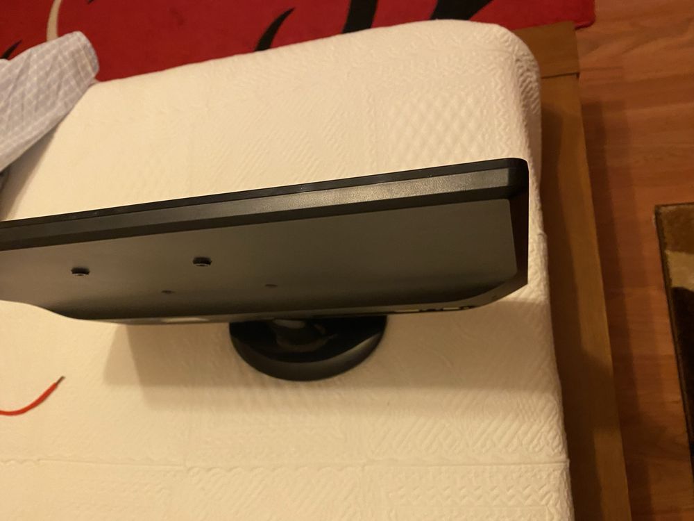 Ecra para torre impecavel vendo por nao usar