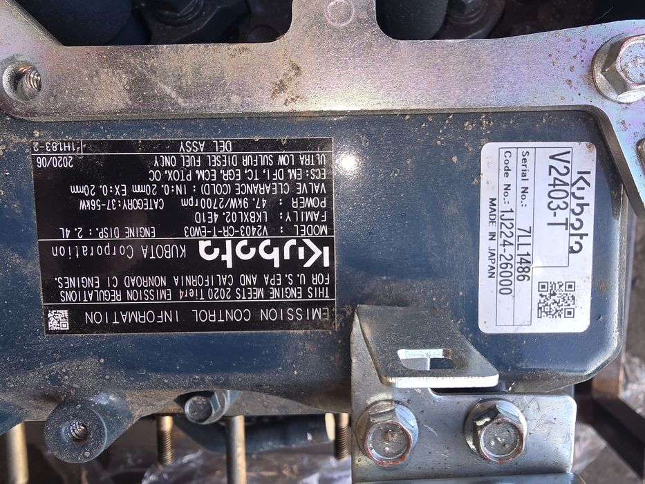 Silnik  kubota  V2403-T