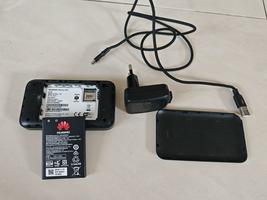 Router mobilny z antenami zewnętrznymi bezprzewodowy wifi na kartę SIM