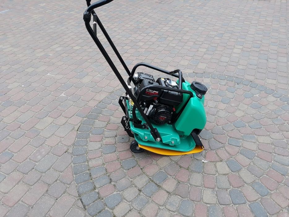 Zagęszczarka MIKASA MVC-90 GH 101kg Honda GX160