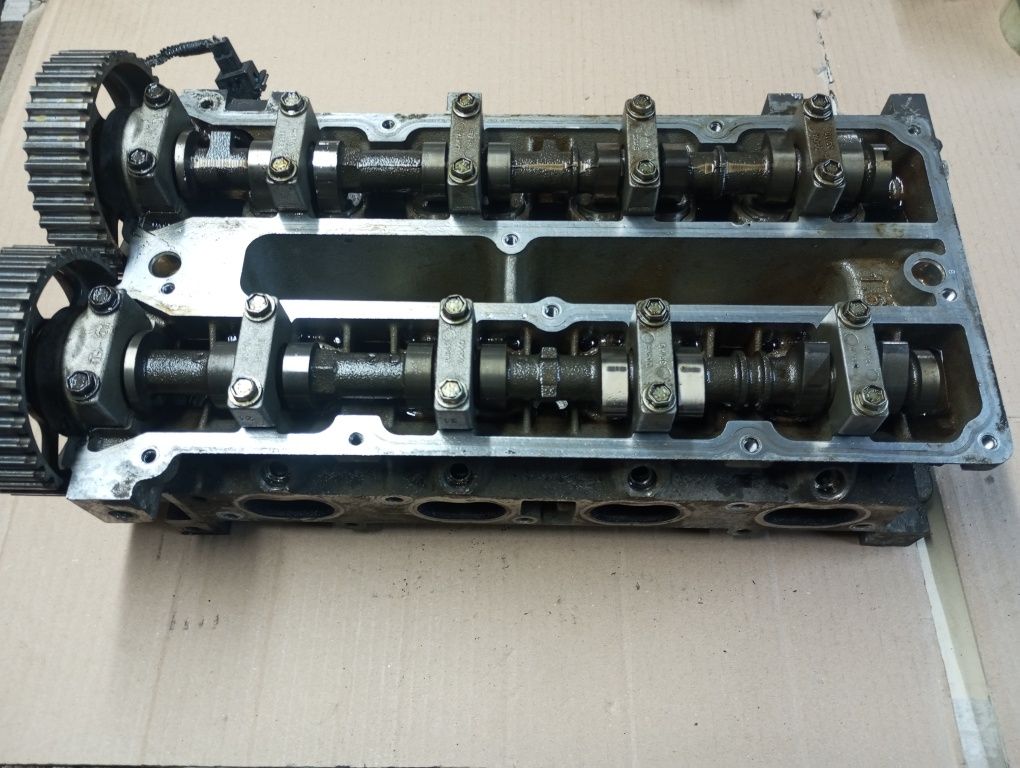 Гбц головка 1.6 16V C-max Focus 2 Volvo S40 V50