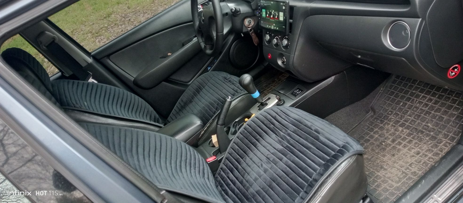 ПРОДАЮ Mitsubishi Outlander 2.4 AT