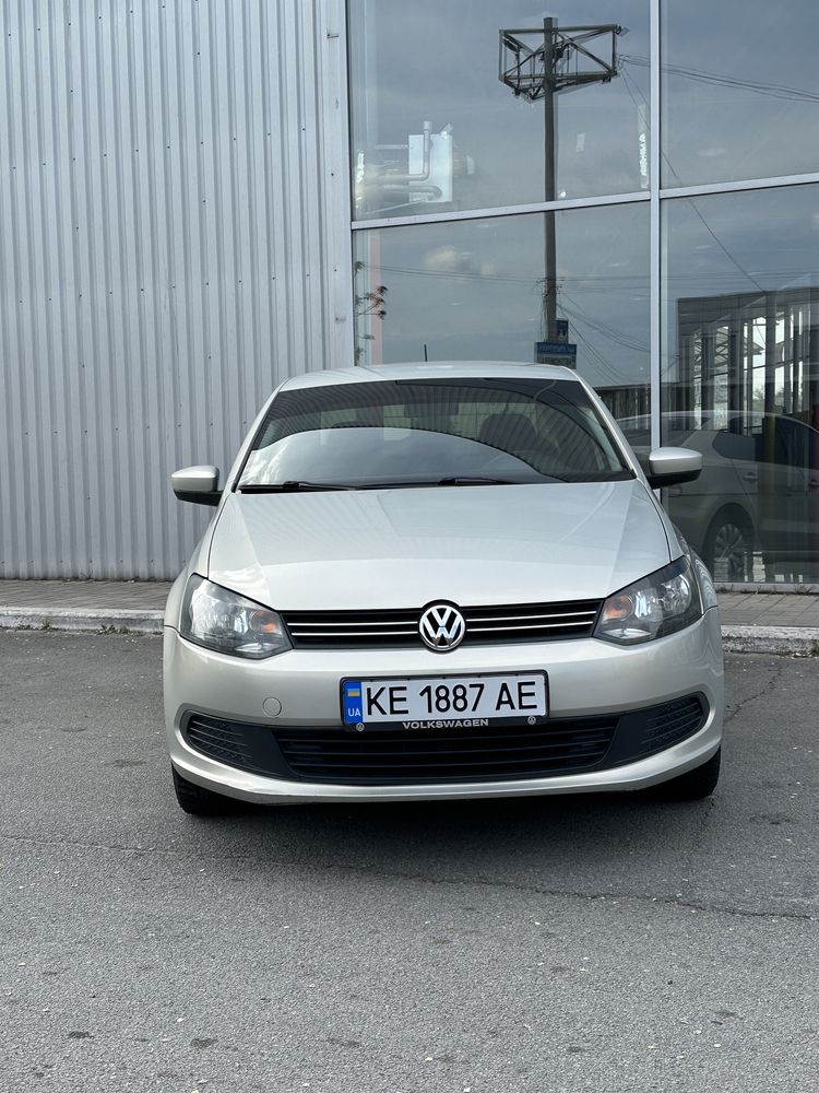 Volkswagen Polo 2013 офіційна в ідеальному стані