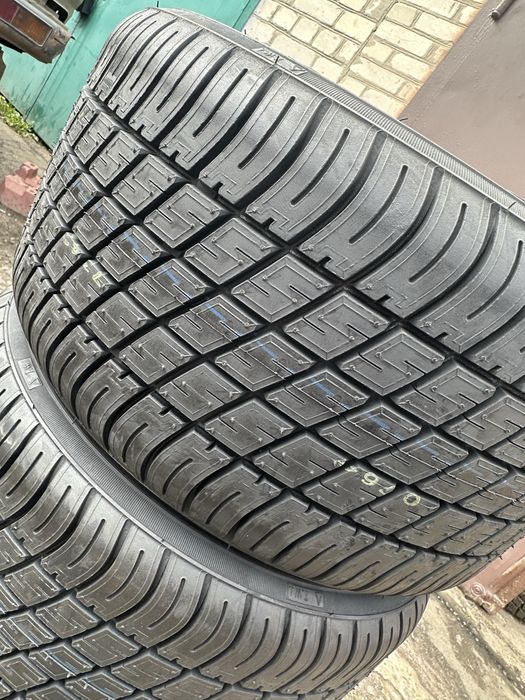 Шины резина комплект гума Лiтня шина Maxxis M-8001 195/50 R10C 98N