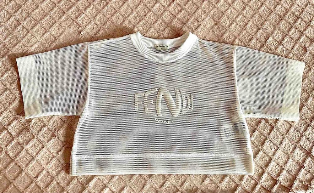 Fendi топ з аплікацією  оригінал