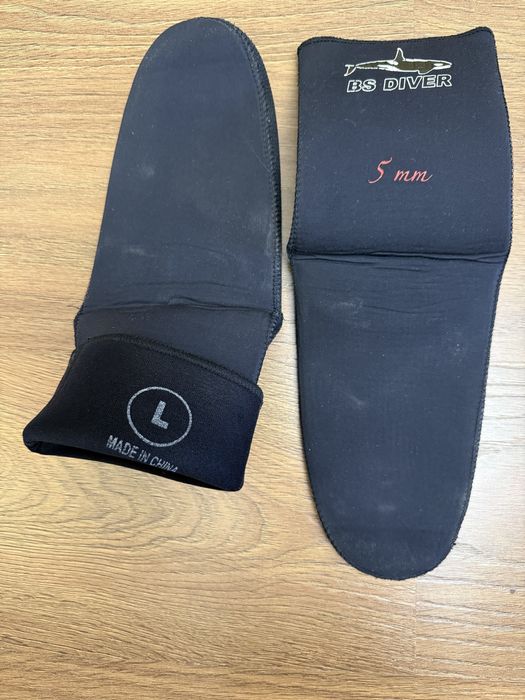 Носки для підводного плавання