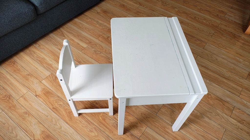 IKEA SUNDVIK Biurko dla dziecka biały 60x45 cm wraz z krzesełkiem