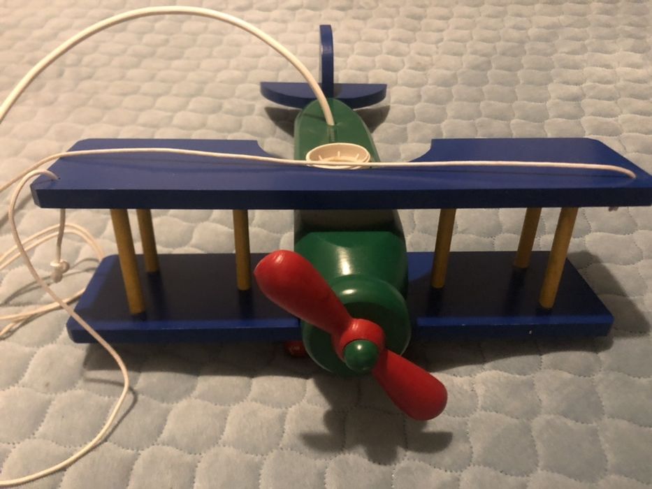 Lampa wisząca dla dzieci samolot