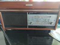 Rádio marca Philips modelo 22RH370