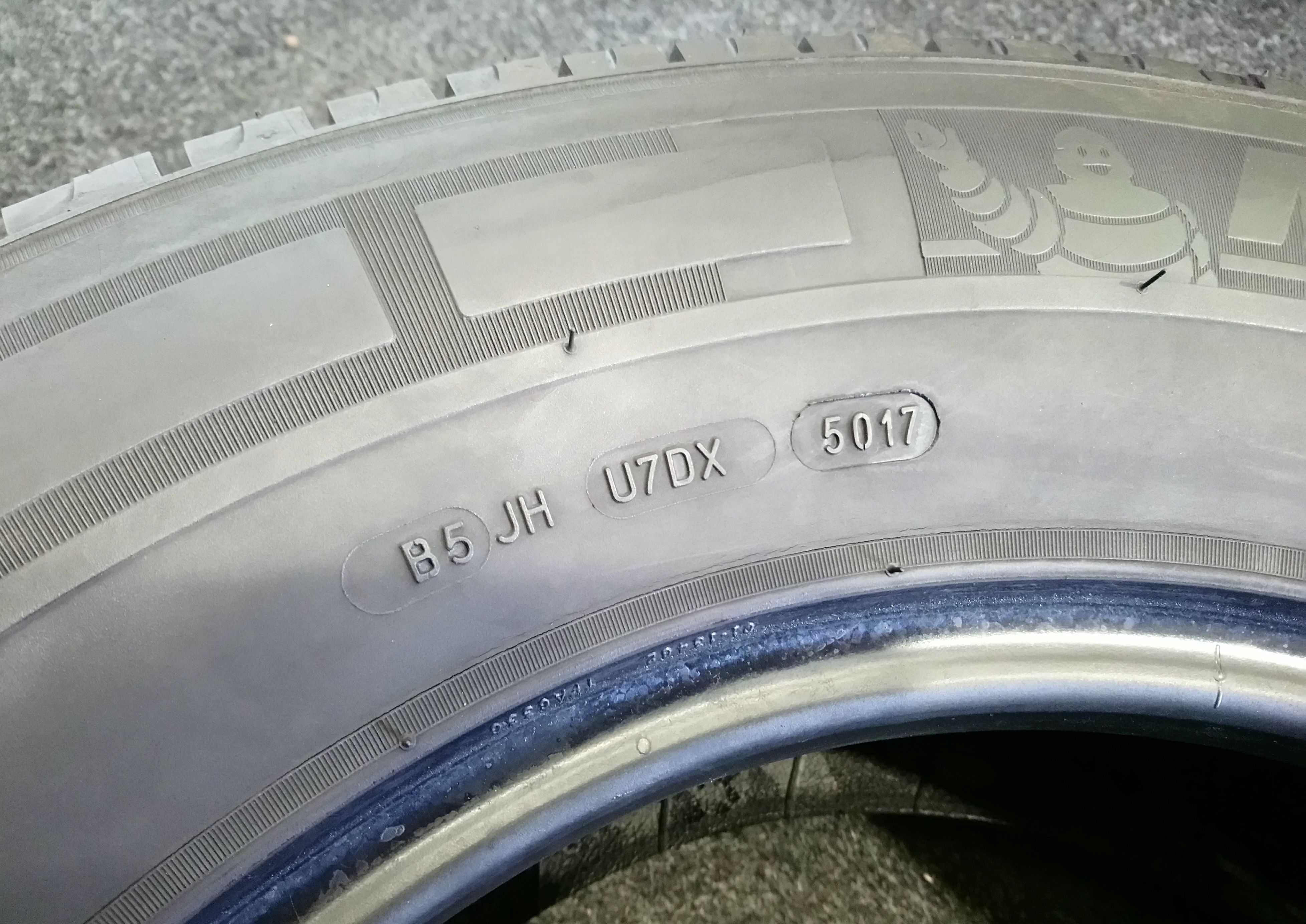 225/75R16C Michelin Agilis Camping // 7,7 mm