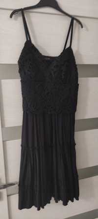 Czarna sukienka z koronką rozmiar M