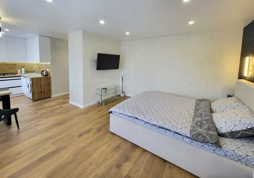 Вишенка 600-річчя подобово/ погодинно