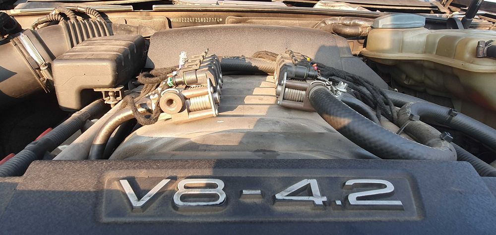 Audi A6 4.2 V8 (334) q. tiptr. '04 (I wł. w PL, LPG, webasto, solard.)