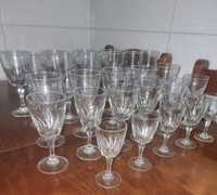 26 copos de vidro/26 Wine glasses