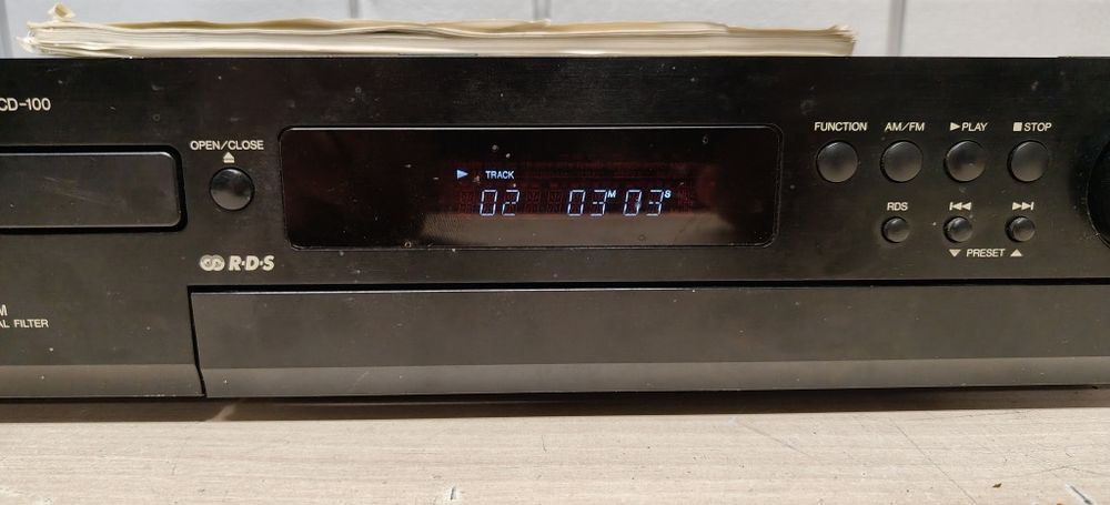 Amplituner DENON RCD-100