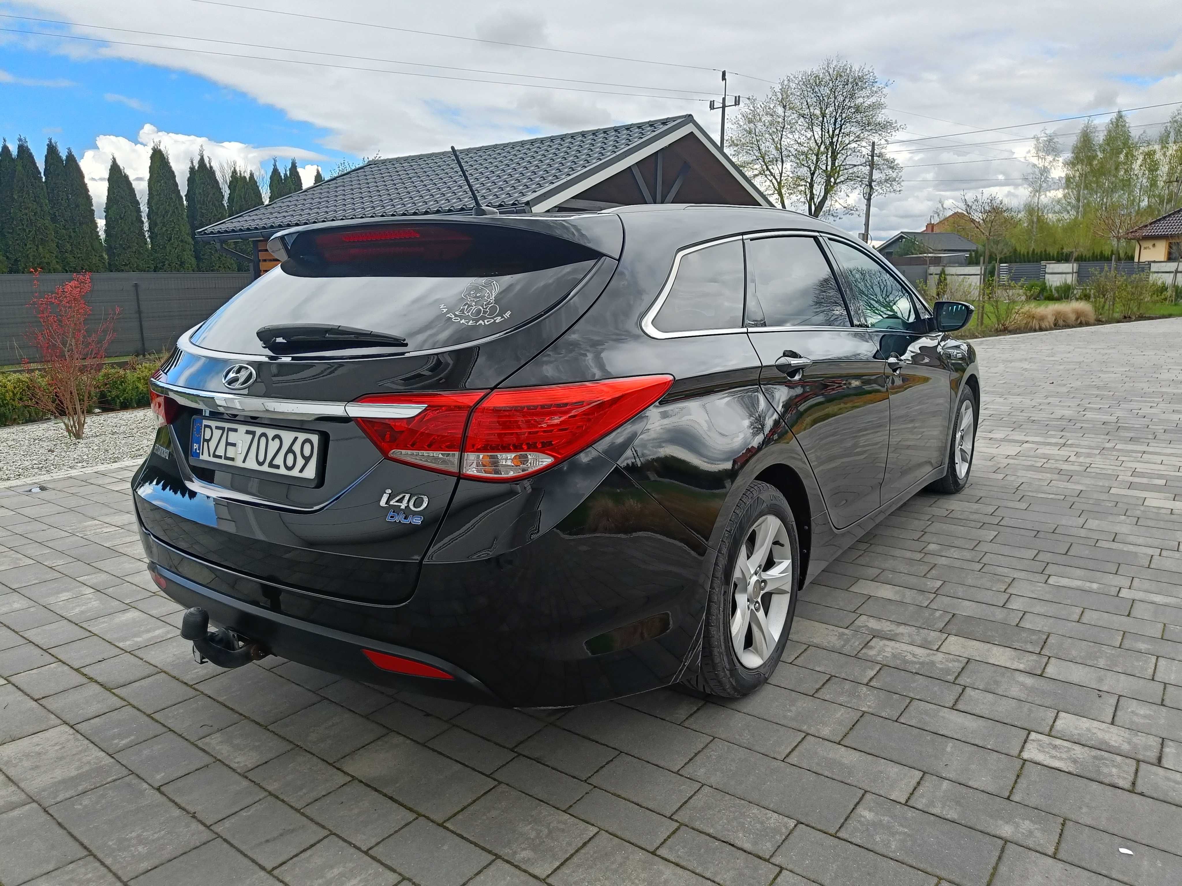 Hyundai i40 1.7 crdi kombi, hak, dach panoramiczny