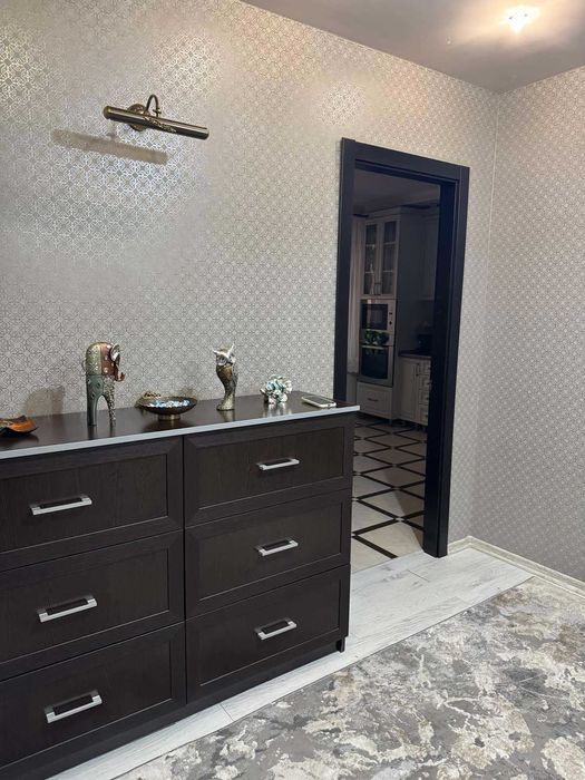 (8) Продам 1-кімнатна квартира в м. Калинівка 1200