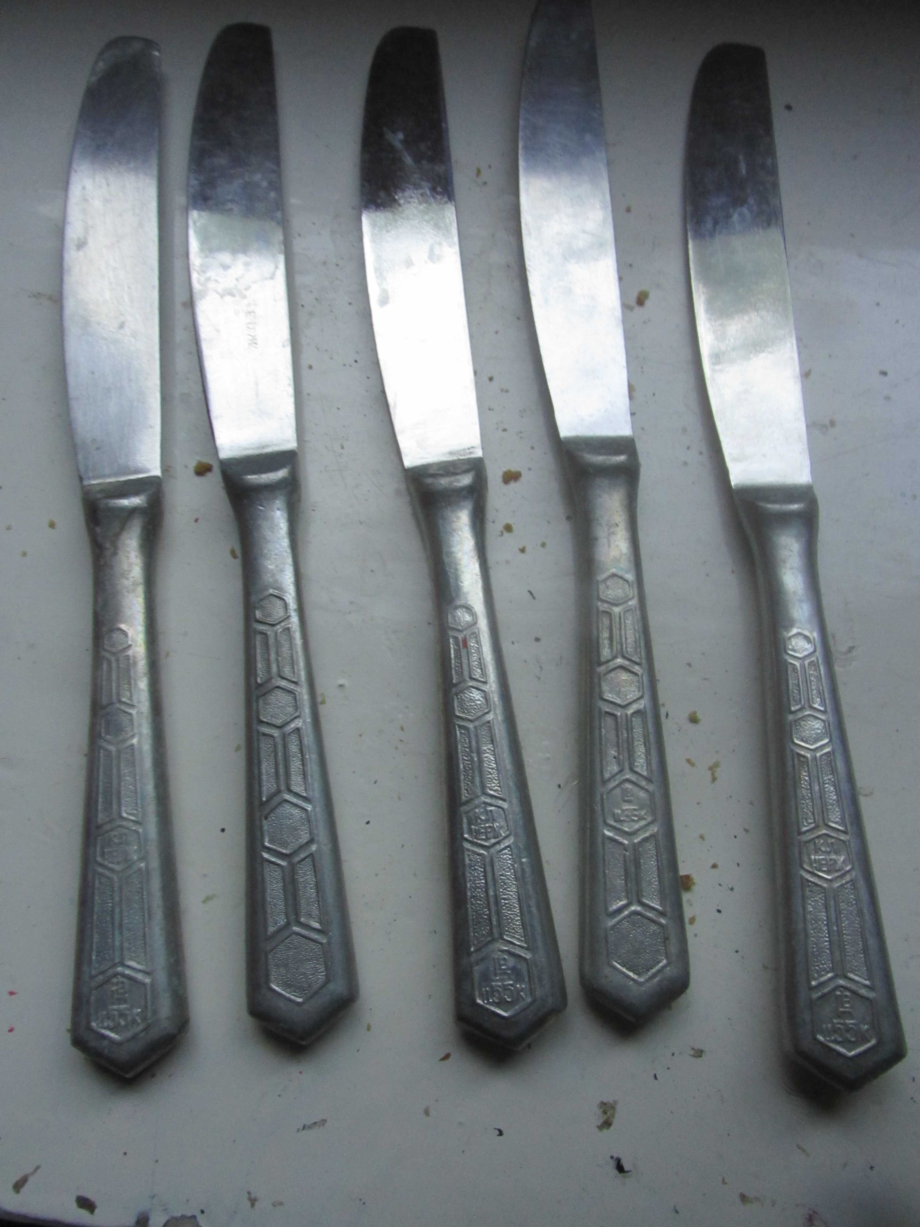 Rosyjskie noże obiadowe nierdzewne, sygnowane 5 szt.