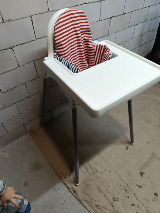 Krzesło do karmienia krzesełko białe