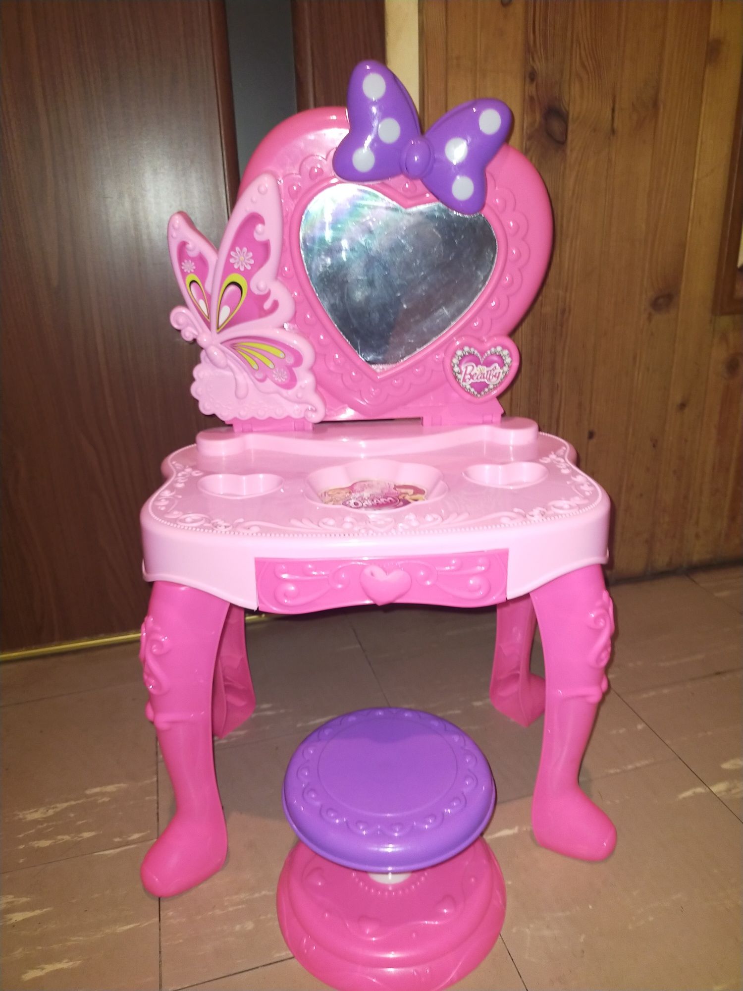 Toaletka grająca Dream z taboretem dla dziecka