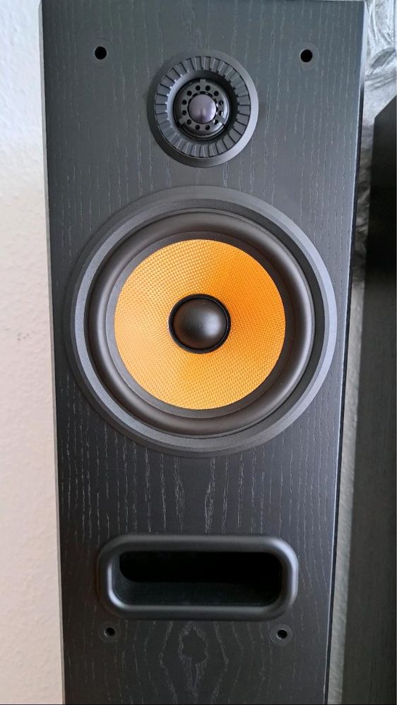 B&W Bowers & Wilkins Preference 4 (P4) - kevlar - stan perfekcyjny