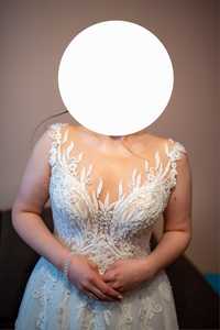 Suknia ślubna z kryształkami swarovskiego