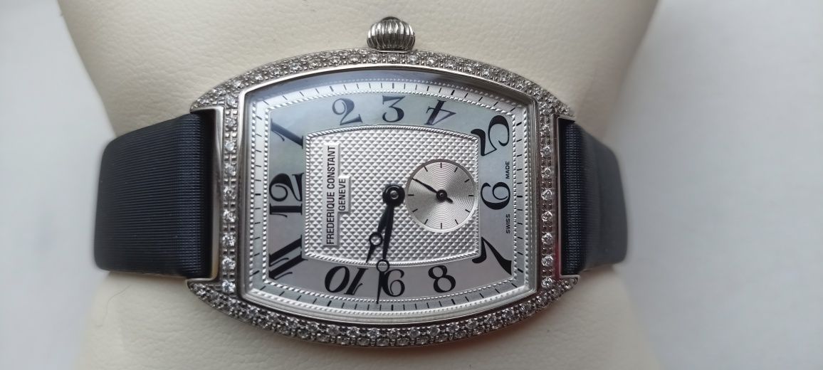 Жіночий кварцовий годинник Frederique Constant