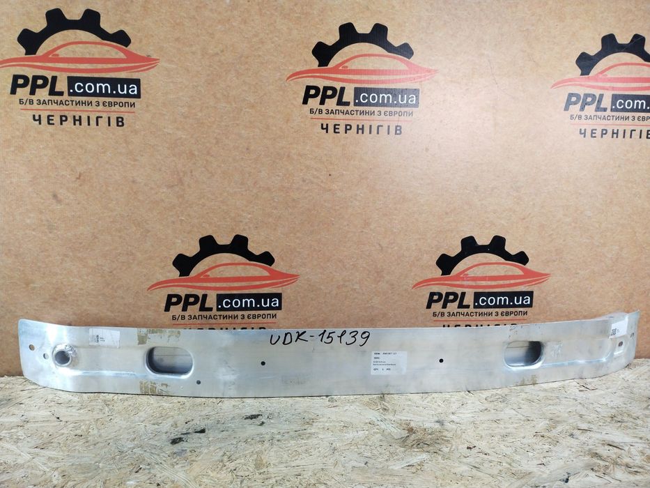 Audi A4 B9 2015-2023 Усилитель бампера переднего 8W0807113