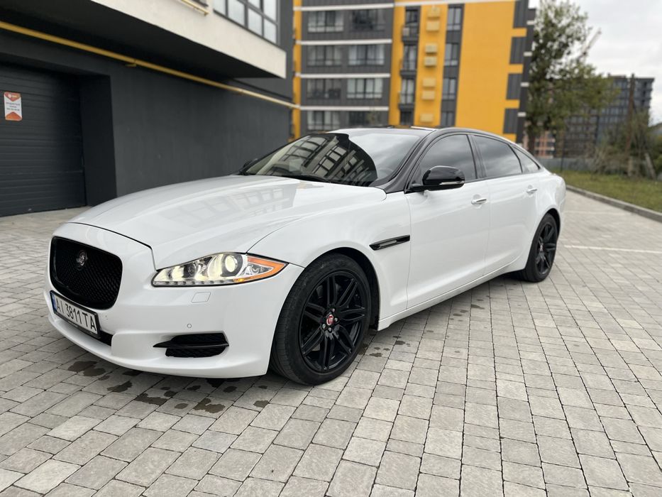 Jaguar XJ 2014 року. 30 бензин автомат
