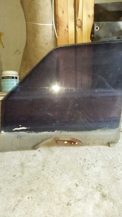 Скло бокові для дверей Ford Taunus 1979-1985р.р.