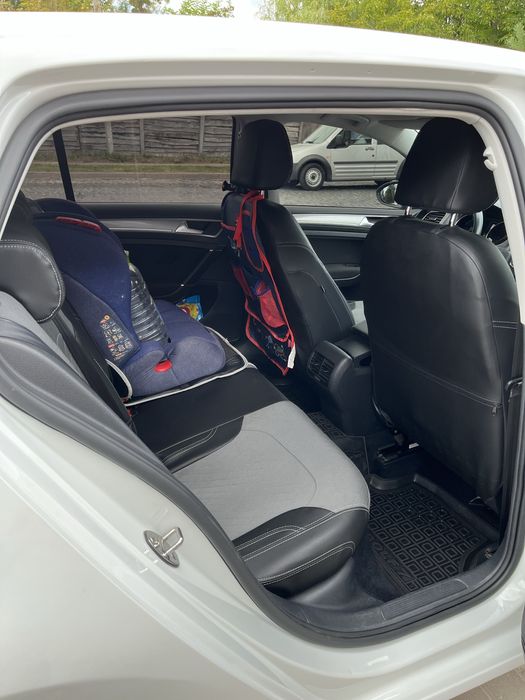 Volkswagen e-golf 2014 рік