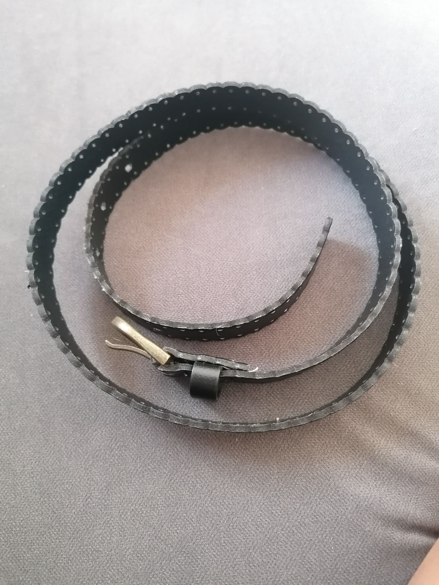 Cinto preto pouco usado