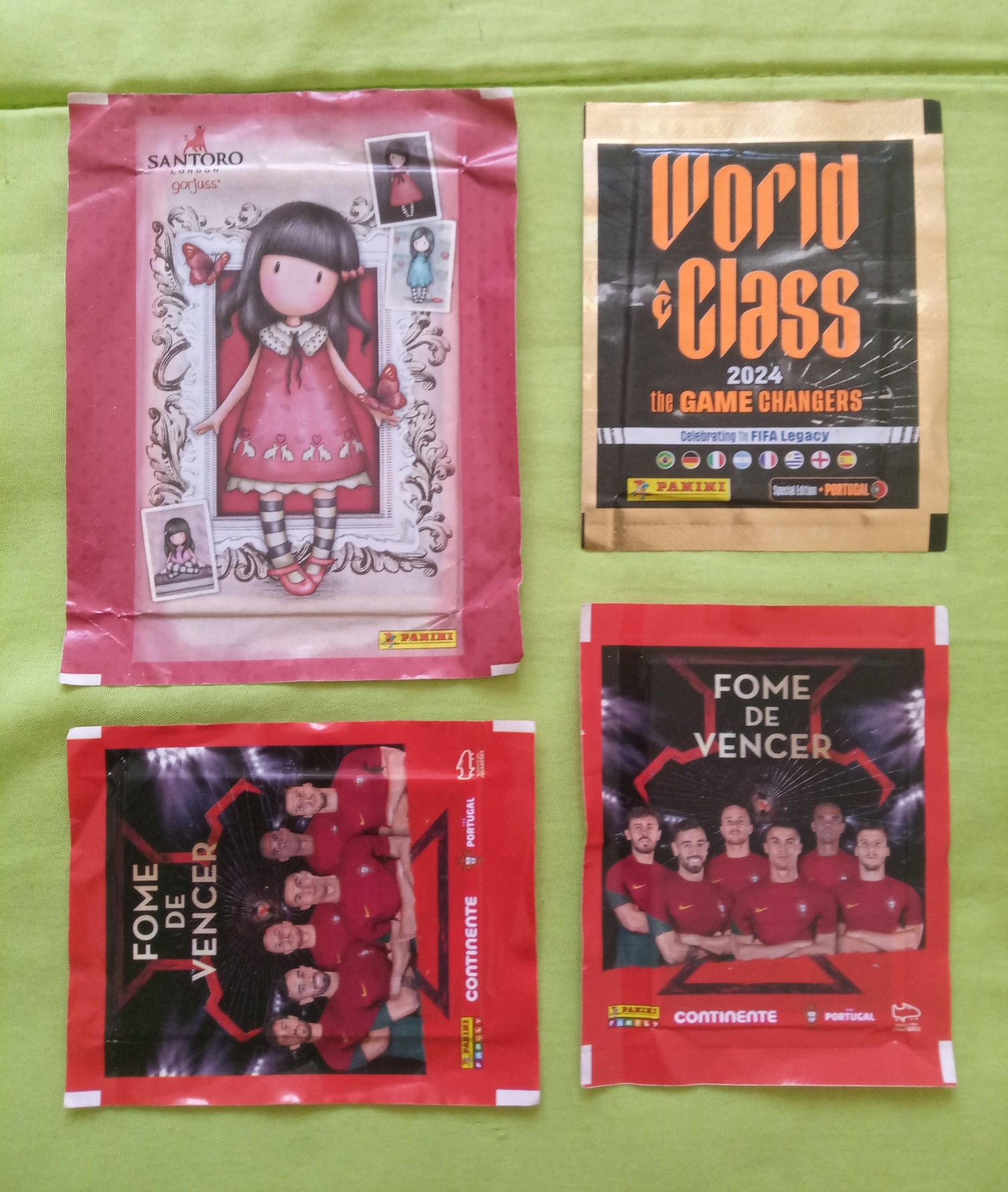 SAQUETAS de CROMOS (32) diversas