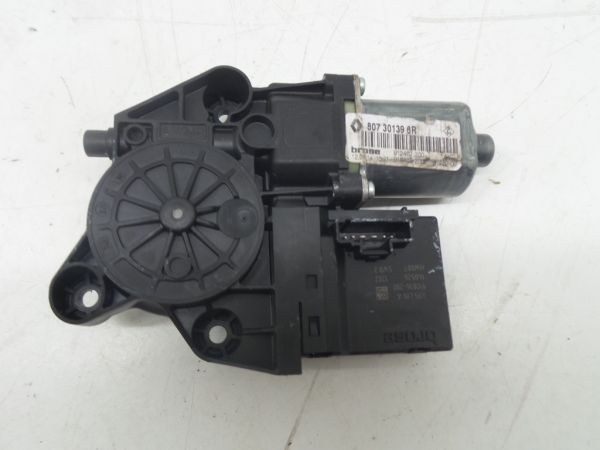 Motor vidro frente direito RENAULT Megane III Grandtour (KZ0/1)