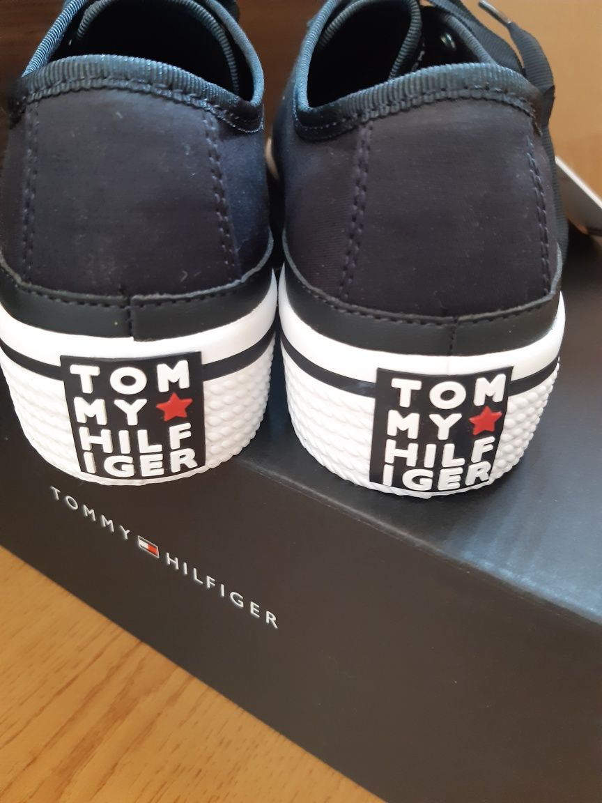 Nowe trampki Tommy Hilfiger 36