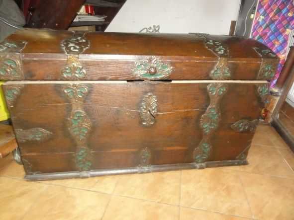 Kufer barokowy oryginał z XVIII wieku.