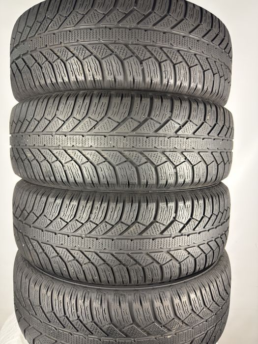 Шини 4шт R16 215/65 (98H) Semperit 2017 рік 5-5,5 мм резина зимова