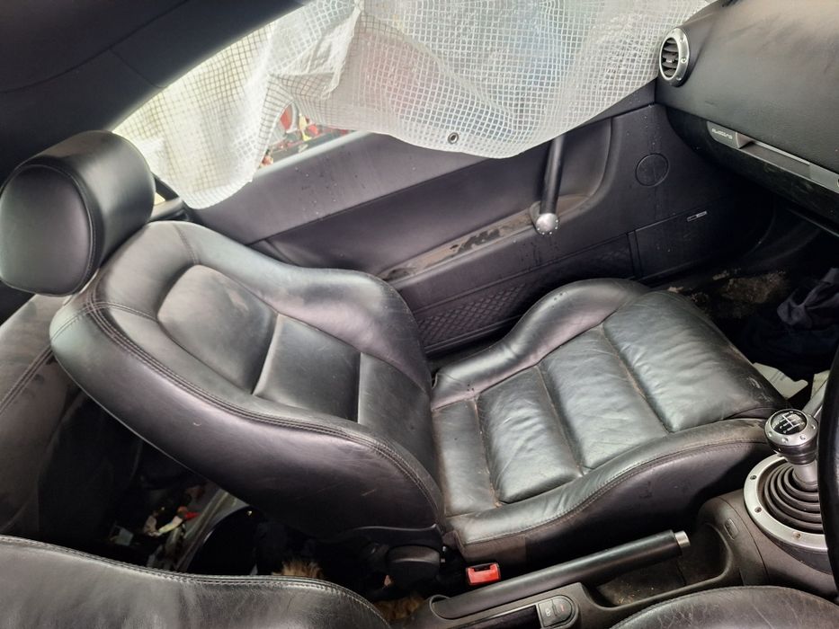 Fotele Audi TT 8N , podgrzewane 100% sprawne