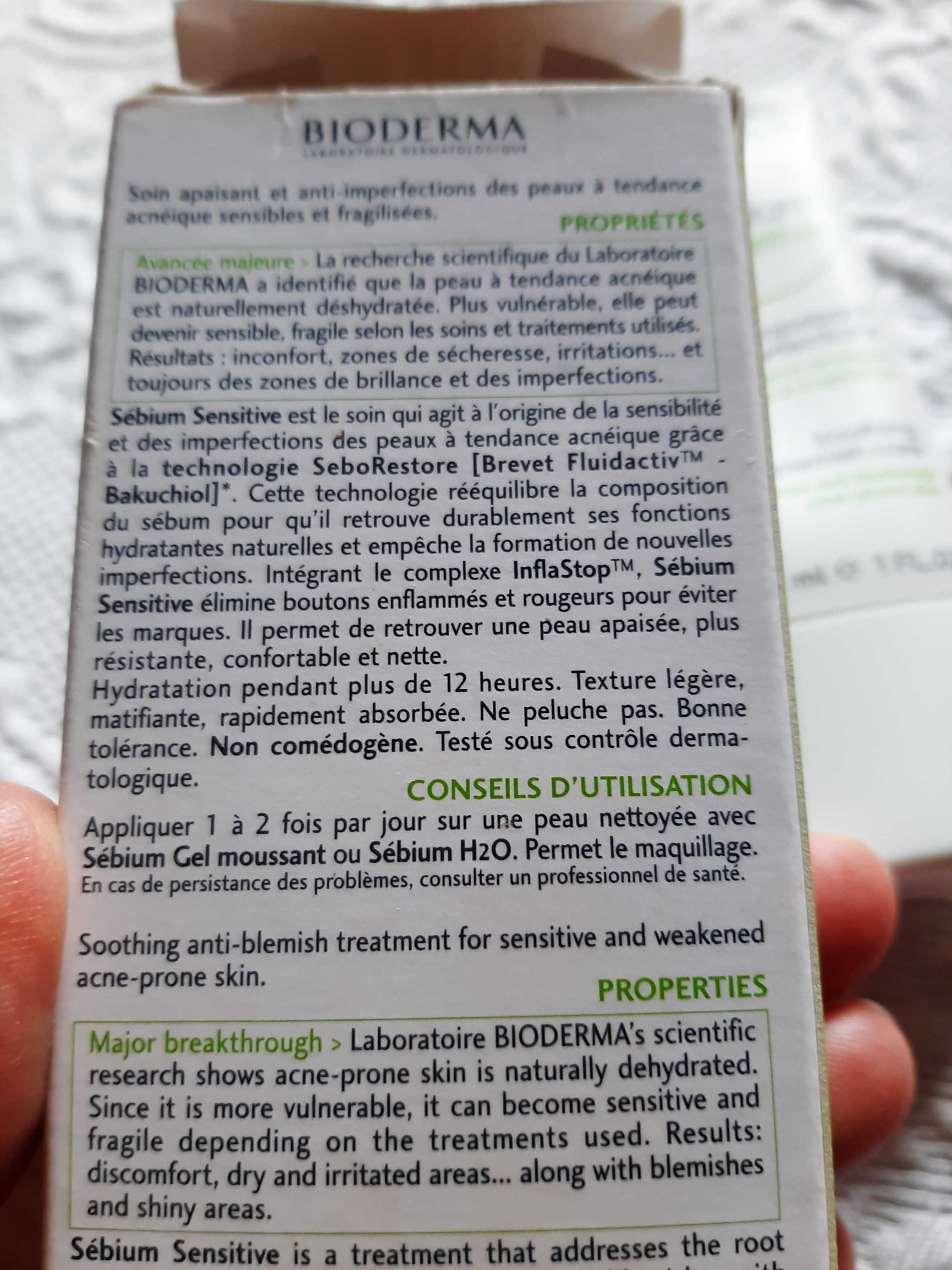 Gel lavante e creme hidratante Bioderma