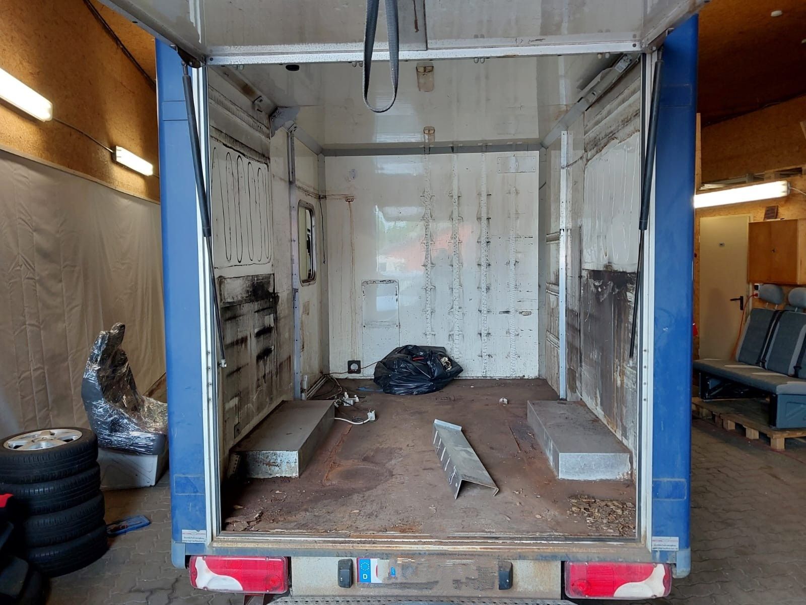 Vw Crafter 2.5 Tdi Klima Tempomat kontener