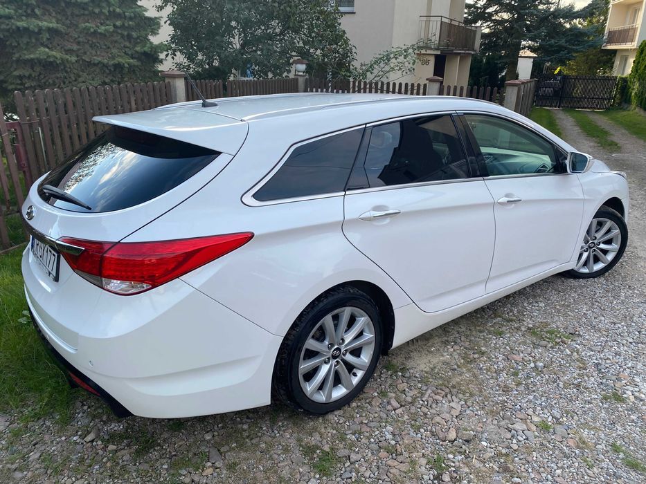 Hyundai i40 CW 1.7CRDi 136KM | Garażowany | 2 komplety kół | DODATKI